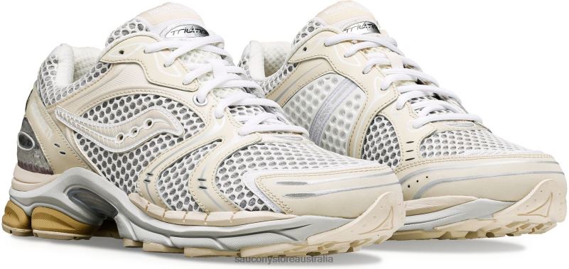 Saucony X Men Highsnobiety ProGrid Triumph 4 8460X289 Cream White