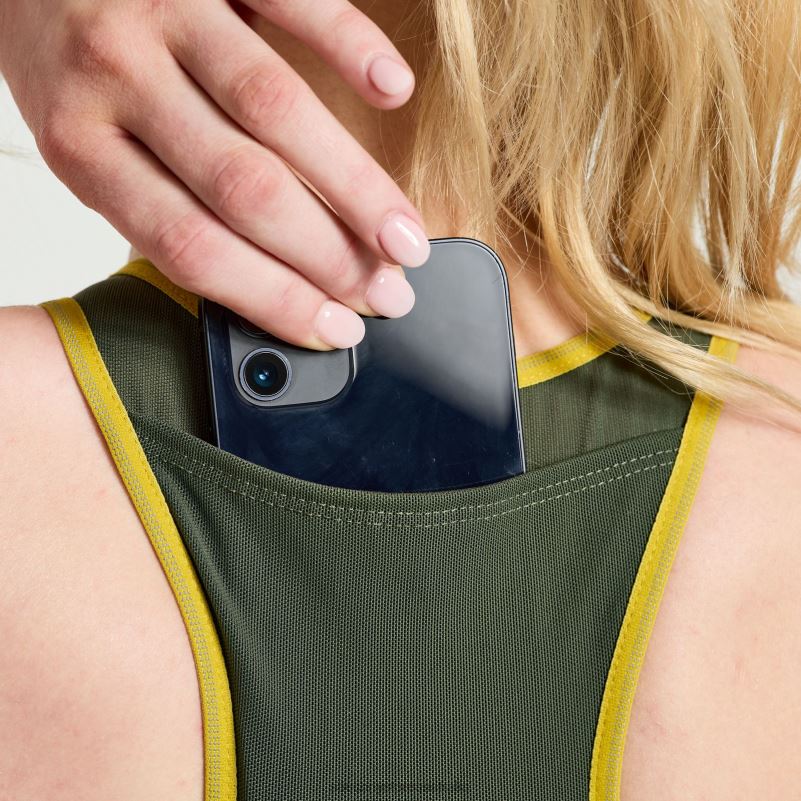 Saucony Women Pinnacle Bra Top 8460X803 Climbing Ivy