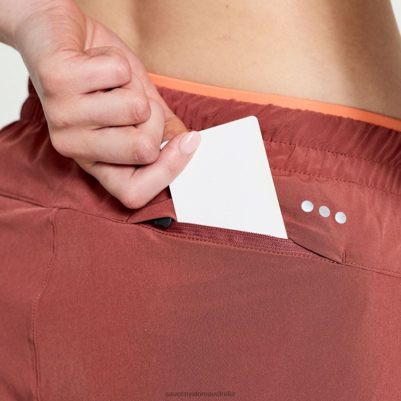 Saucony Women Outpace 5 Short 8460X810 Apple Butter